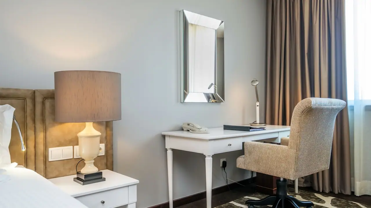 Holiday Inn Porto Gaia